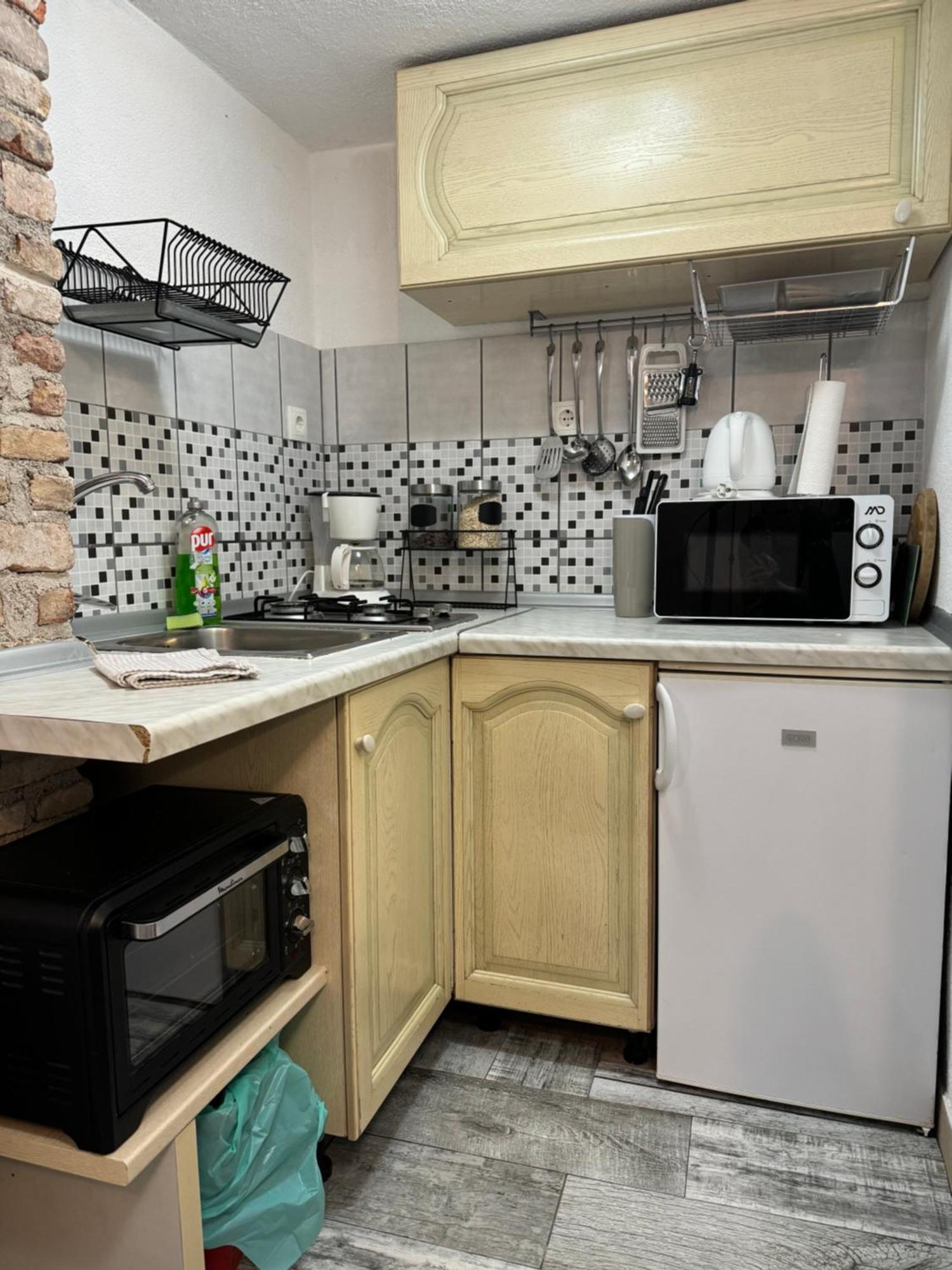 Apartment Tena Сен Екстериор снимка